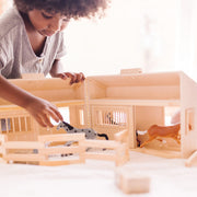 Fold & Go Stable R8