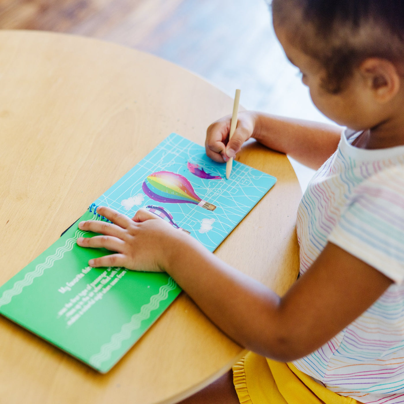 On the Go Scratch Art Picture Reveal Pad - Favorite Things O9