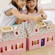 Wooden Fold & Go Dollhouse Q0